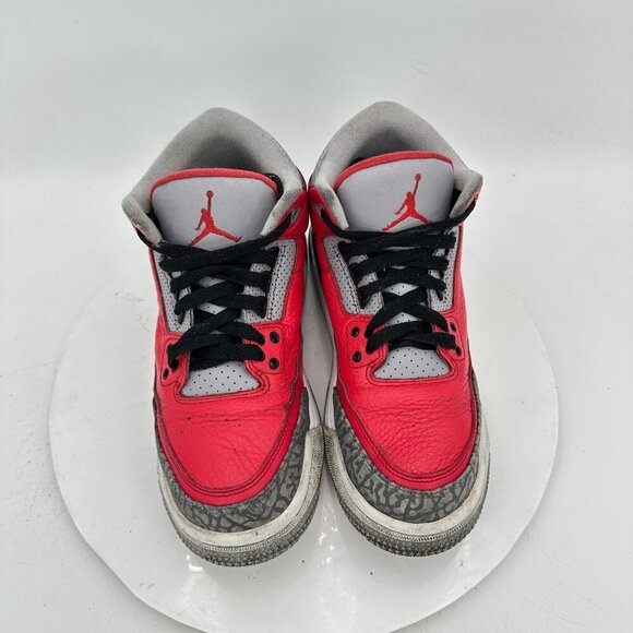 Nike Air Jordan 3 Retro Youth Size 6.5Y Women 8 CQ0488 600 Red Grey Black Shoes - Picture 3 of 11